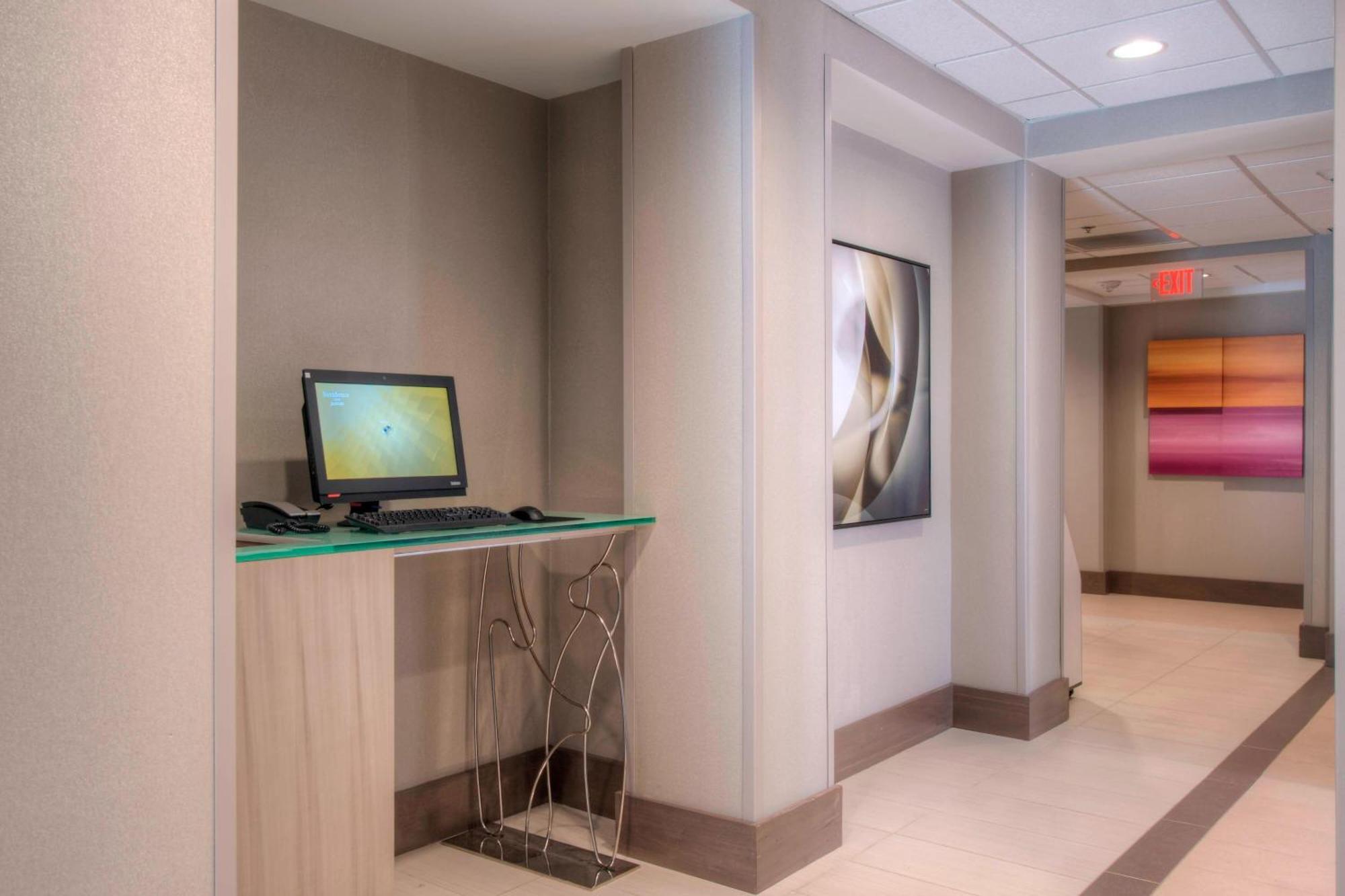 Residence Inn By Marriott Charlotte Airport מראה חיצוני תמונה