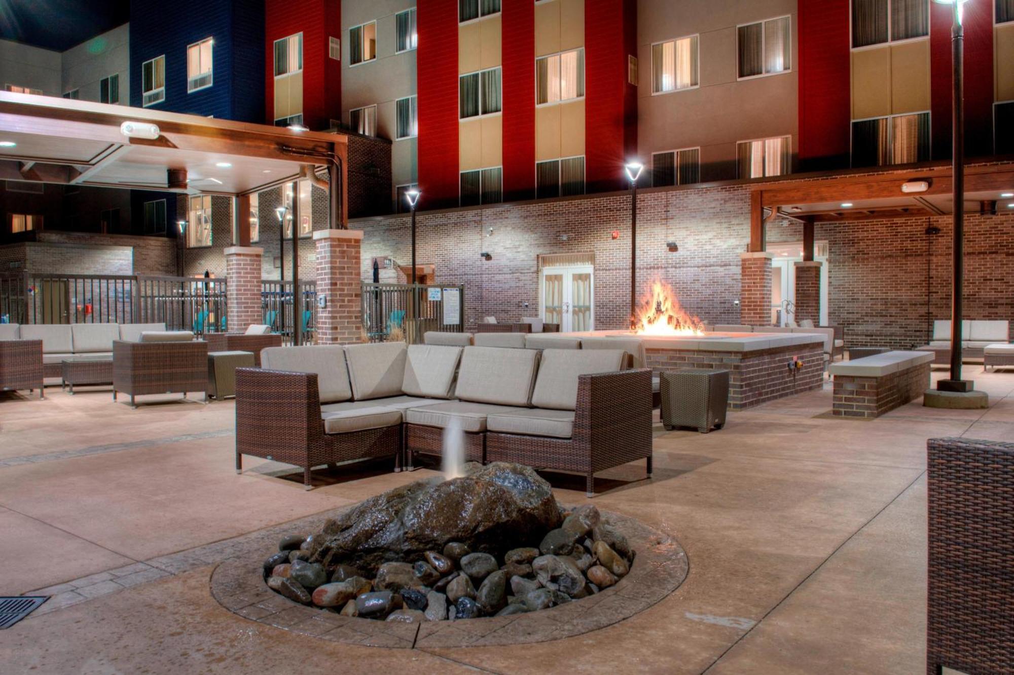 Residence Inn By Marriott Charlotte Airport מראה חיצוני תמונה